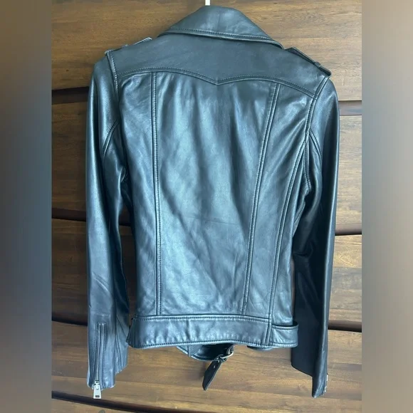 Trade/sell Maje leather jacket NWT w/ minor flaw🦄 - Picture 8 of 12